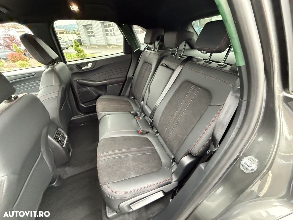 Ford Kuga - 24