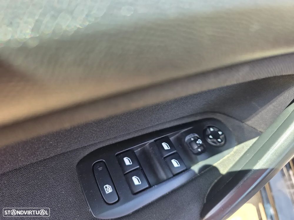 Peugeot 308 130 e-THP Stop & Start Allure - 30
