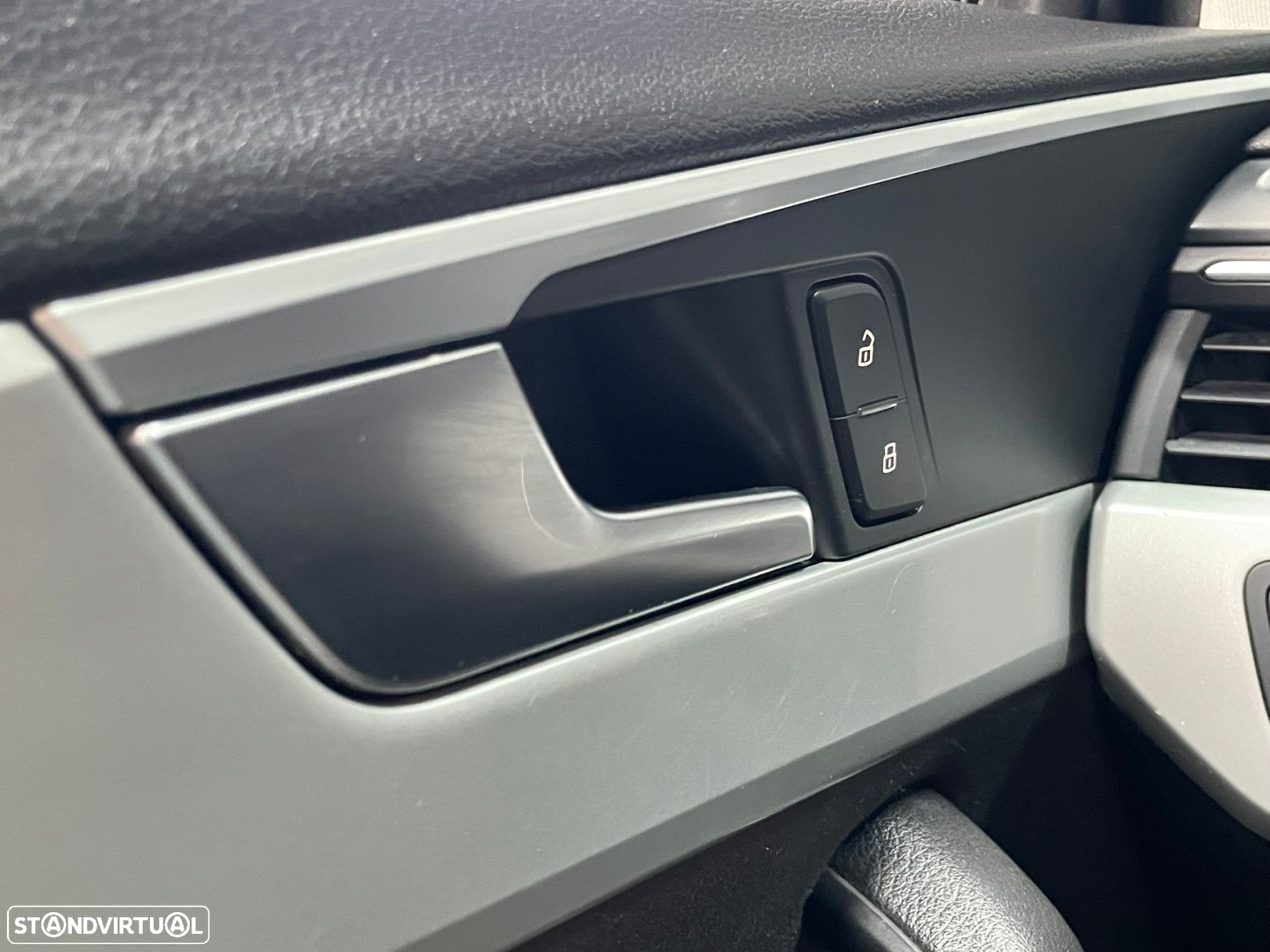 Audi A4 Avant 2.0 TDI Advance - 10