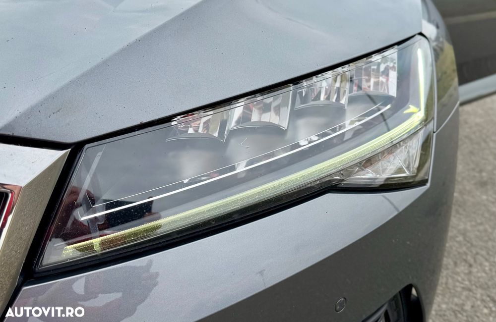 Skoda Superb 2.0 TDI DSG Premium Edition - 26