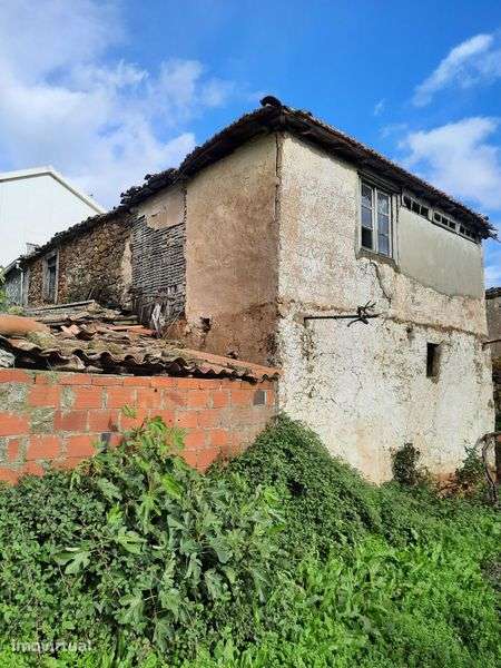 Casa para recuperar com logradouro e artigo anexo - Grande imagem: 2/11