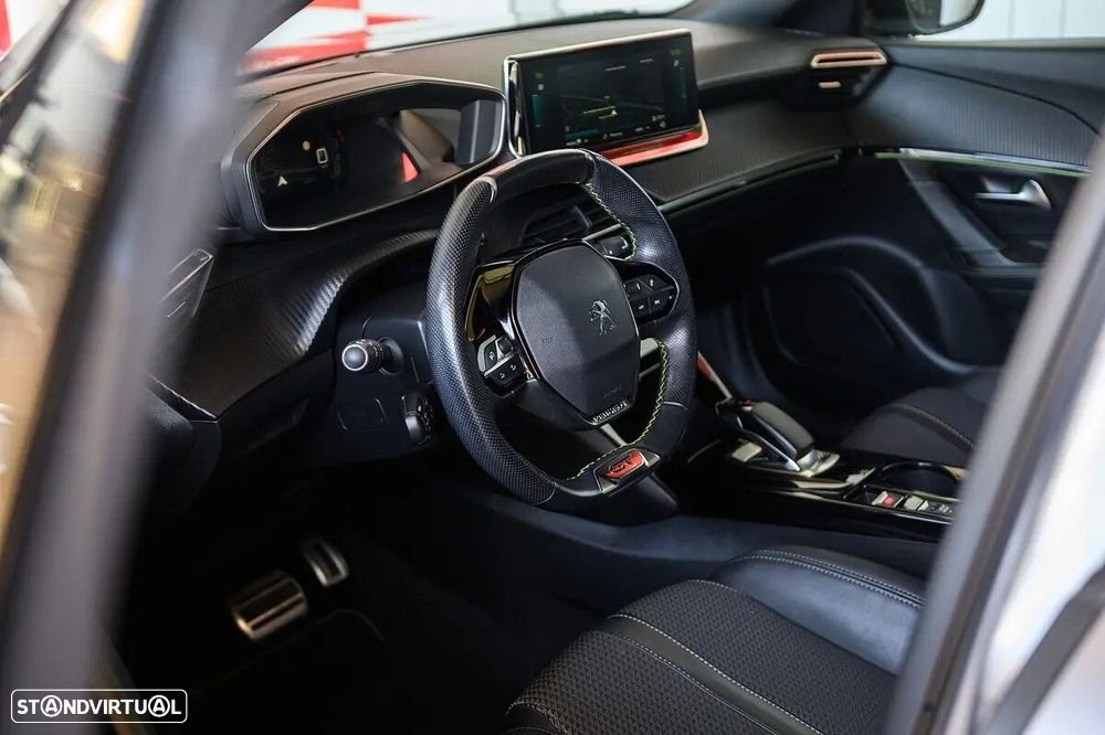 Peugeot e-2008 50 kWh GT Pack - 17