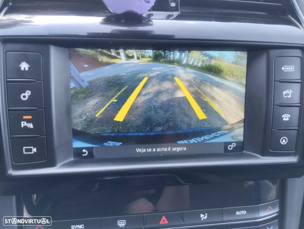 Jaguar F-Pace 2.0 i4D Prestige - 26