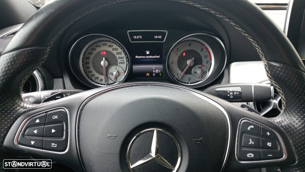 Mercedes-Benz CLA 200 d Shooting Brake Urban Aut. - 2