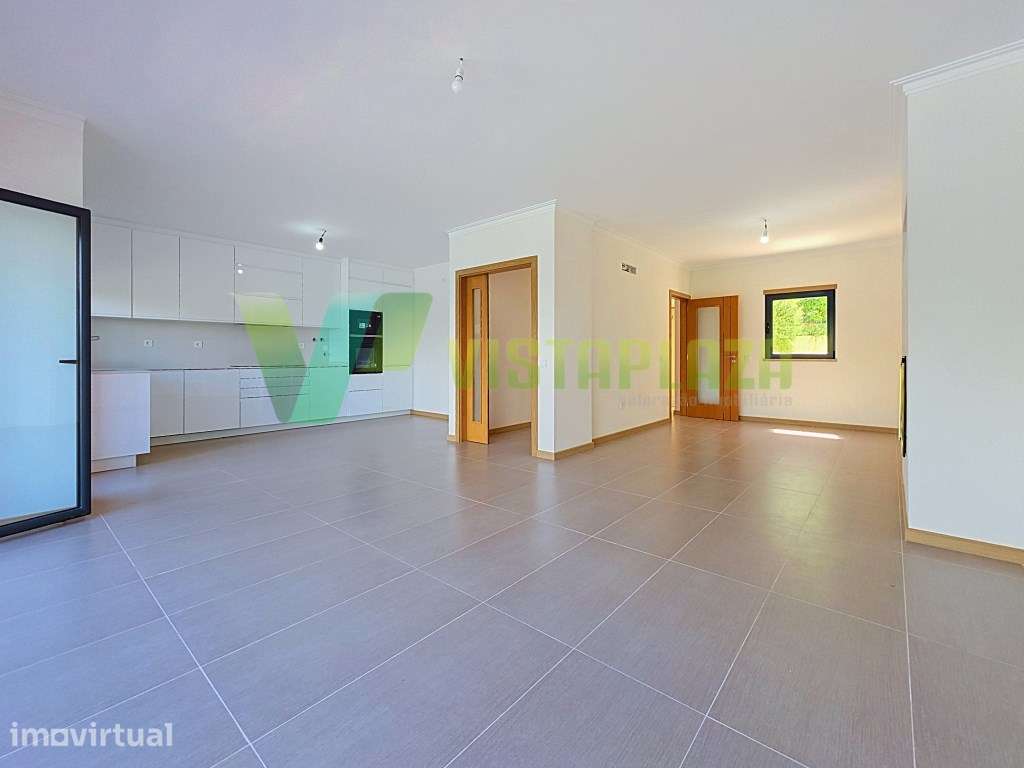 Moradia T3 com Piscina, Garagem box, Privativo na Guia-Albufeira - Grande imagem: 4/38