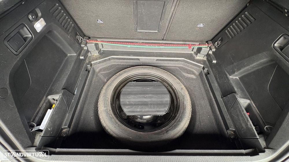 Peugeot 3008 PureTech 130 Stop & Start GPF Allure Pack - 33