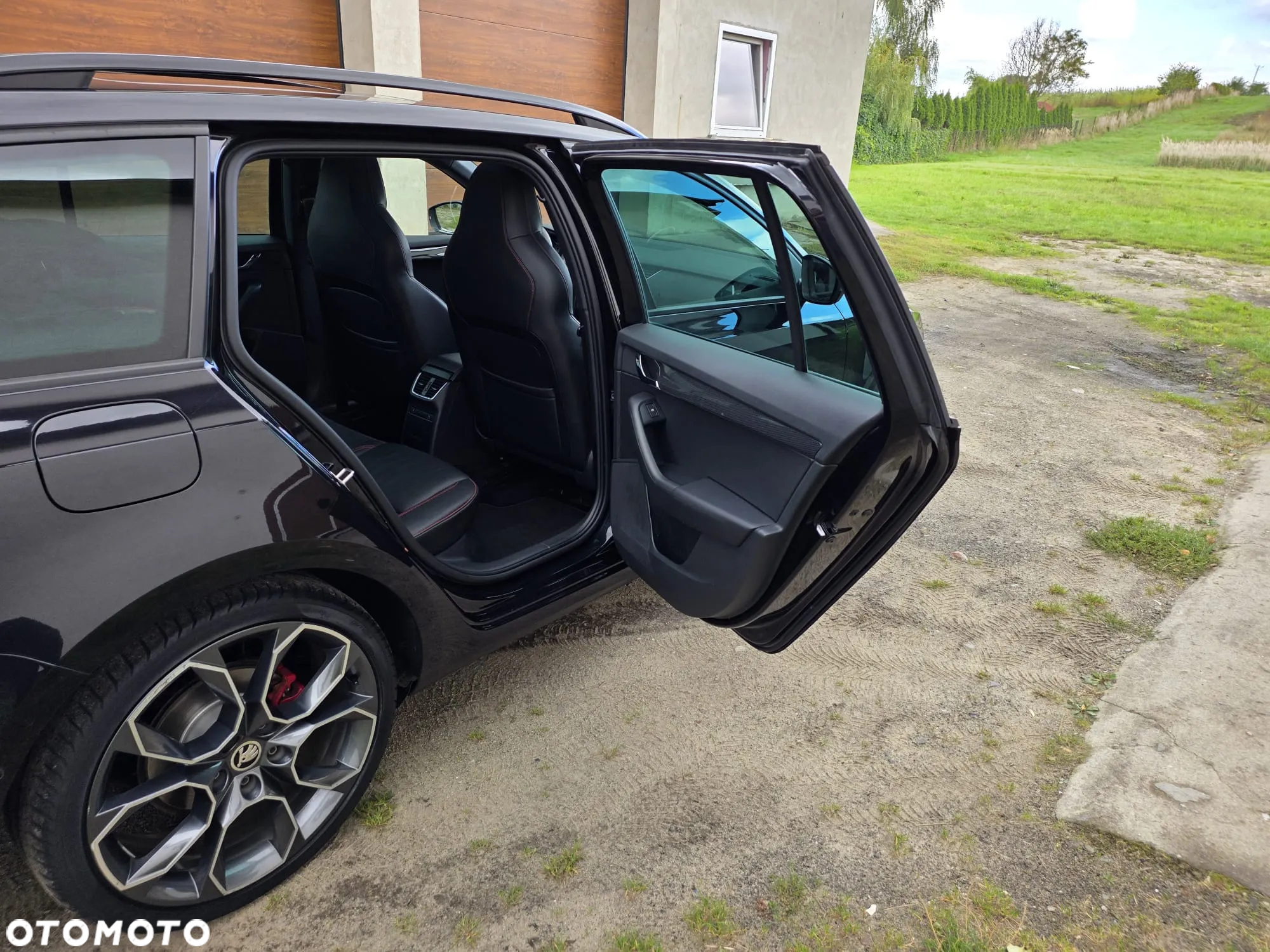 Skoda Octavia Combi 2.0 TDI (Green tec) DSG RS - 12