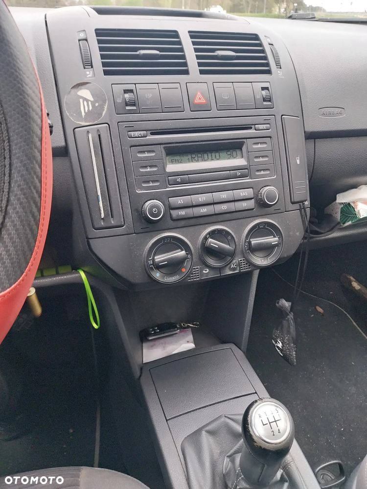 Volkswagen Polo - 12