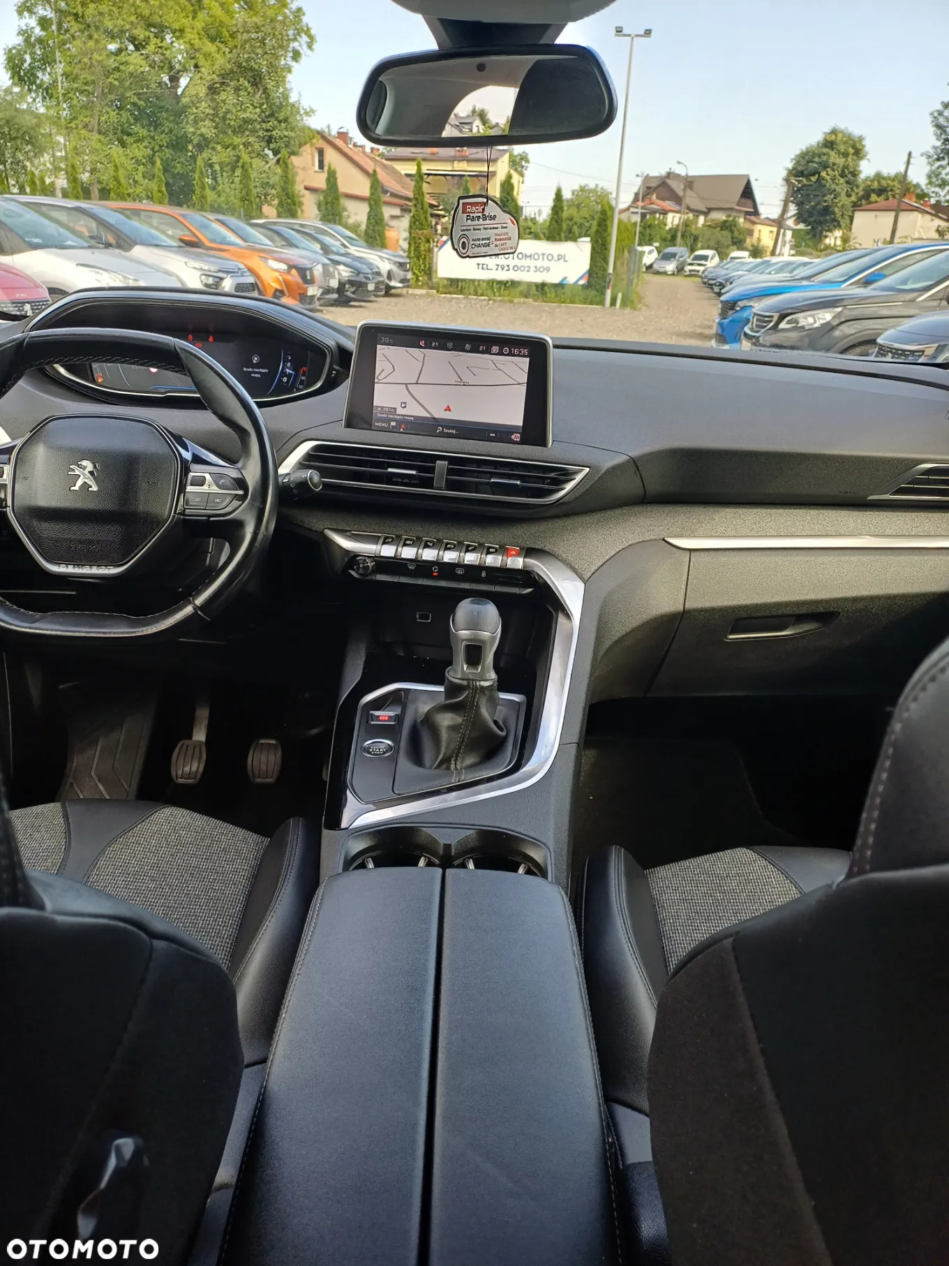 Peugeot 5008 1.2 PureTech Allure S&S - 23