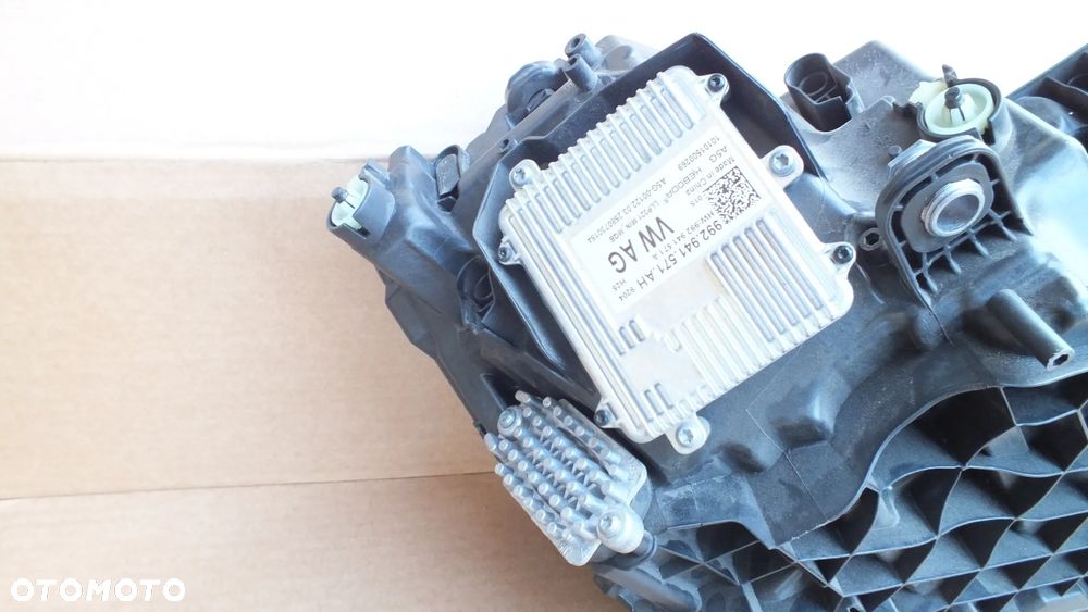 Lampa przednia lewa  Fulled Skoda Octavia IV Lift 5E4941009 - 7
