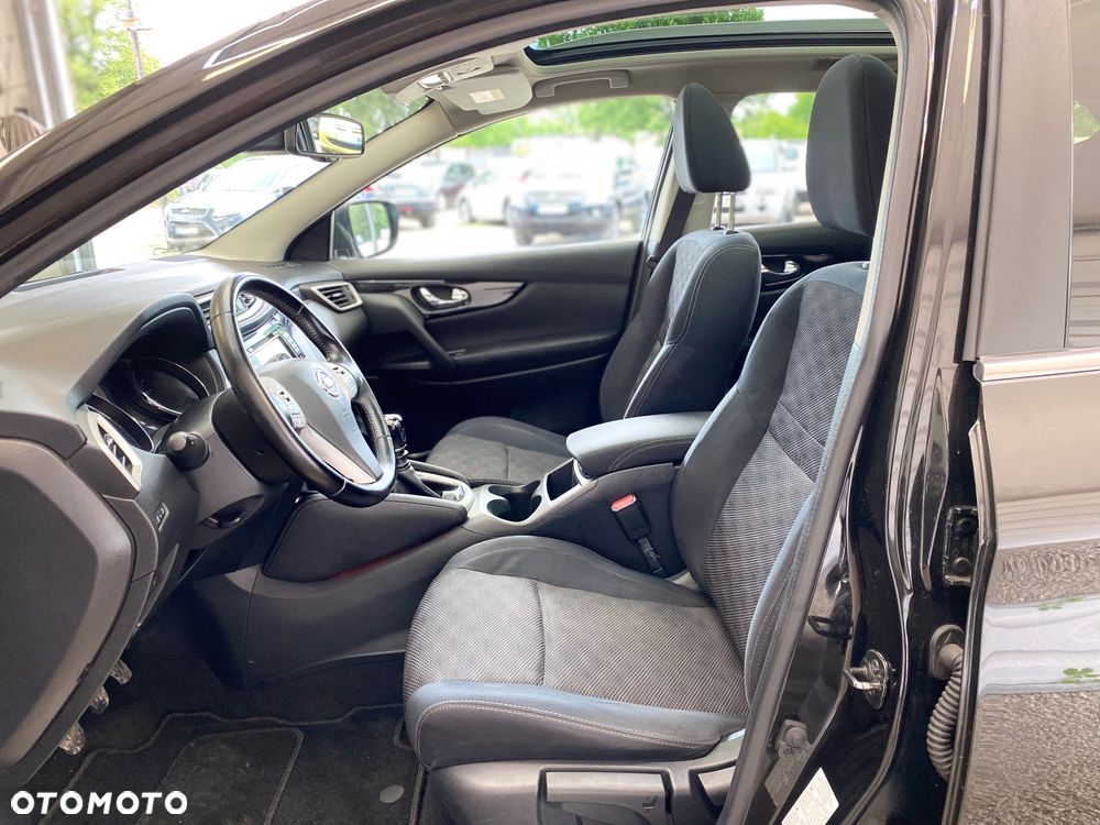 Nissan Qashqai 1.5 dCi Tekna - 9