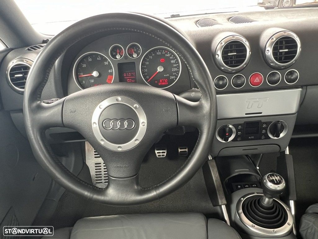 Audi TT Coupé 1.8 T S-line - 11