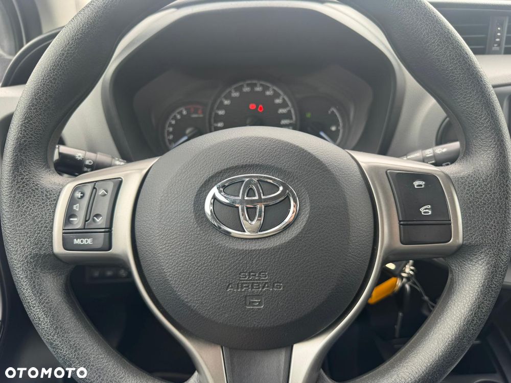 Toyota Yaris 1.5 Active - 9