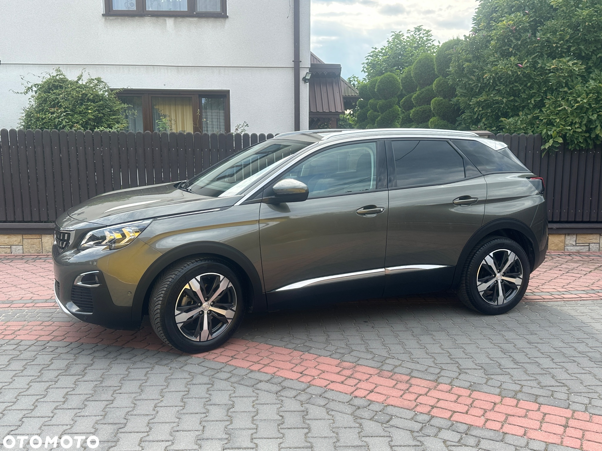 Peugeot 3008 1.6 BlueHDi Allure S&S - 4
