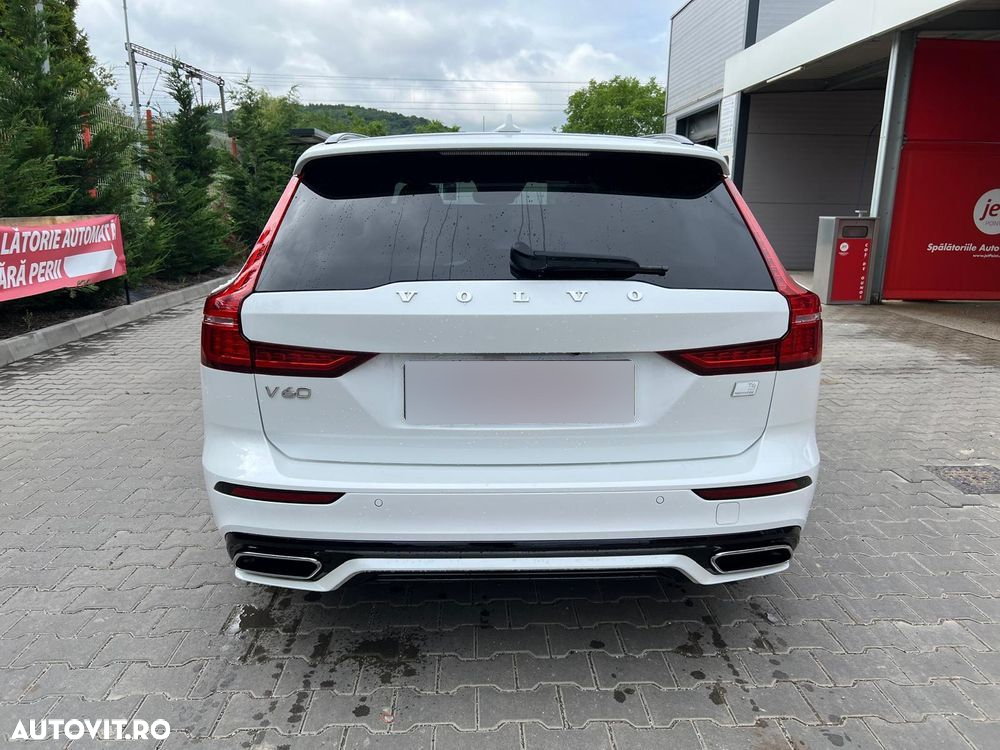 Volvo V60 T6 AWD Twin Engine Geartronic R-Design - 4