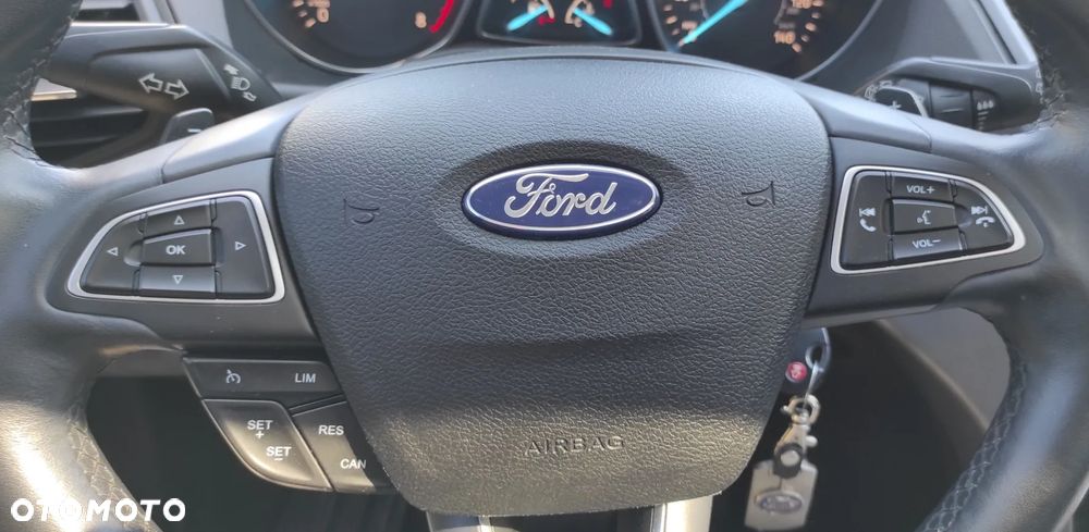 Ford Escape 2.0 EcoBoost AWD Titanium - 22