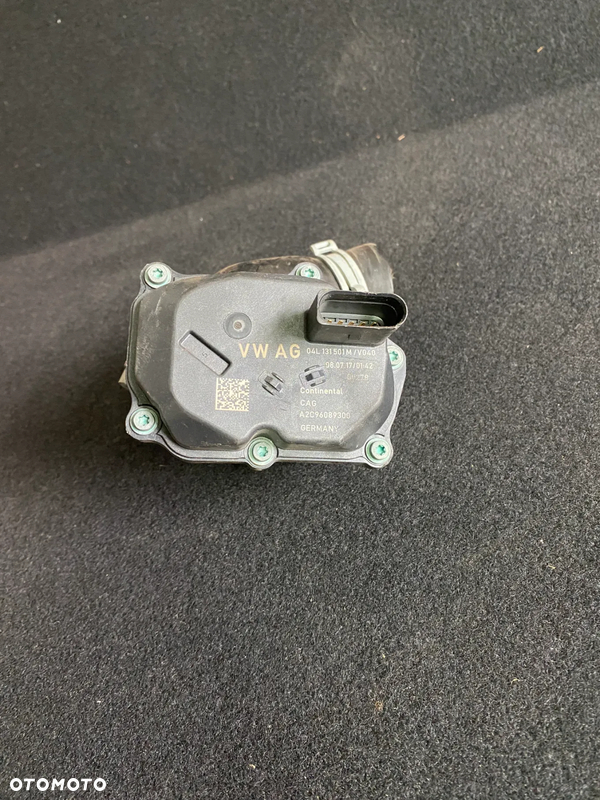 Przepustnica 04L131501M AUDI VW SEAT SKODA 1.6TDI 2.0 TDI