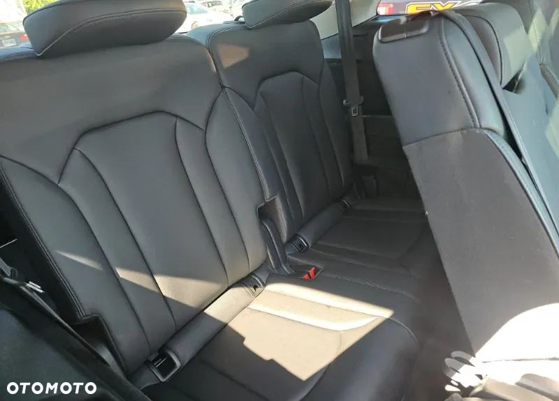 Audi Q7 55 TFSI quattro tiptronic S line - 10