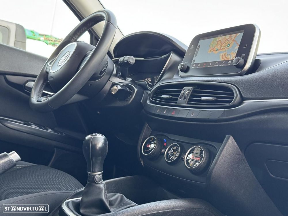 Fiat Tipo Station Wagon 1.3 M-Jet Lounge — fotografia 22