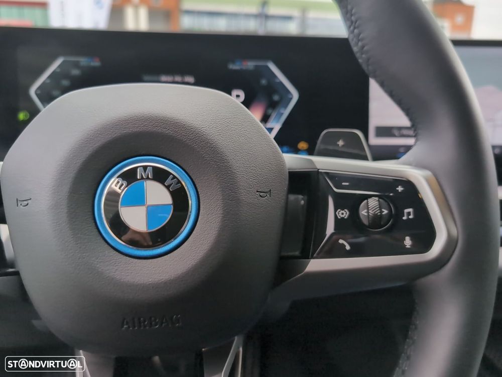 BMW 530 e Pack Desportivo M - 25