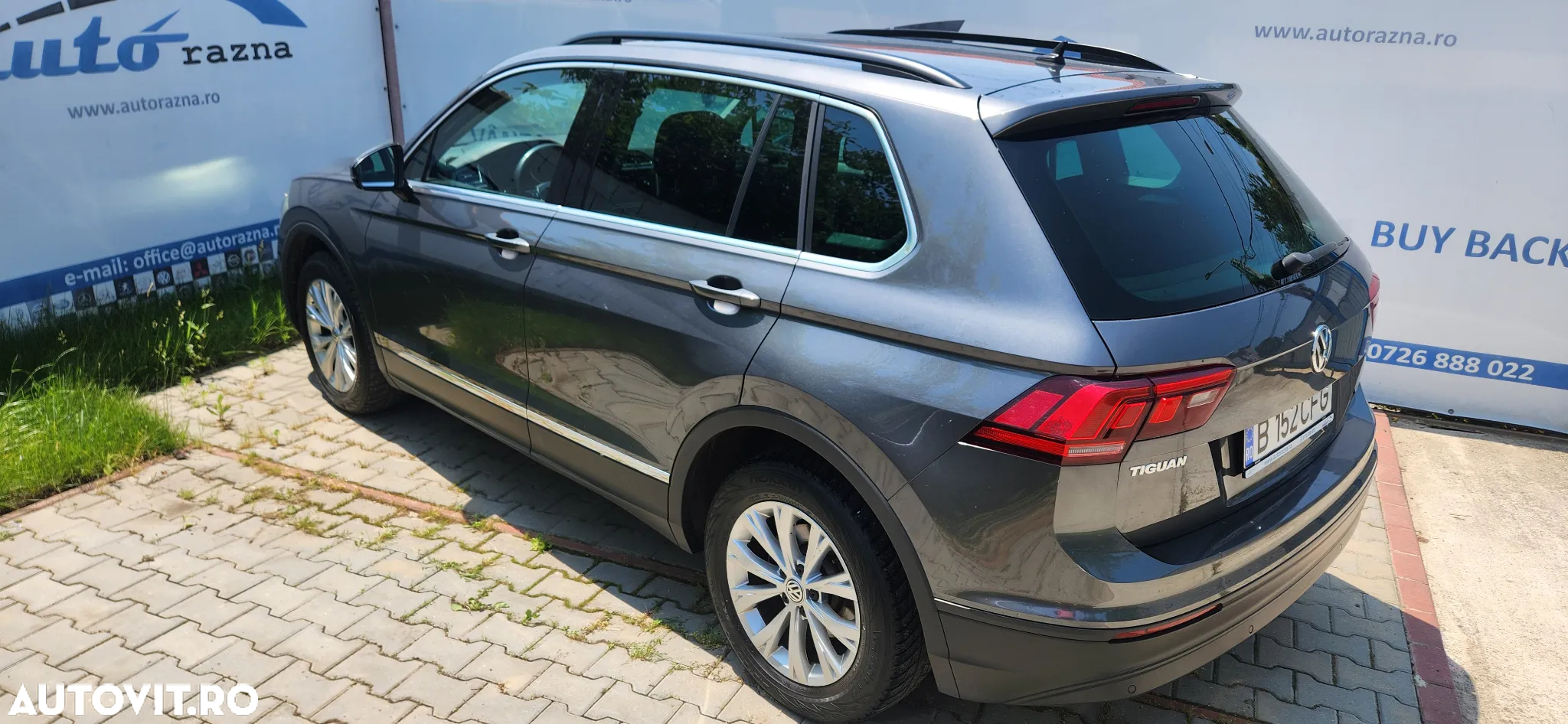 Volkswagen Tiguan 2.0 TDI DPF DSG Comfortline - 9