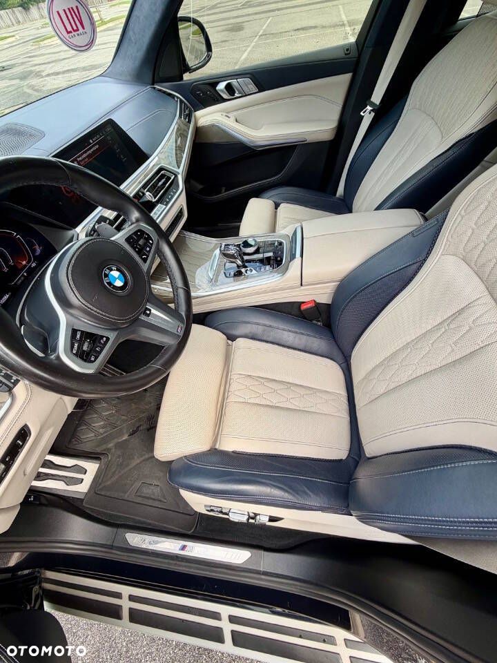 BMW X7 - 15