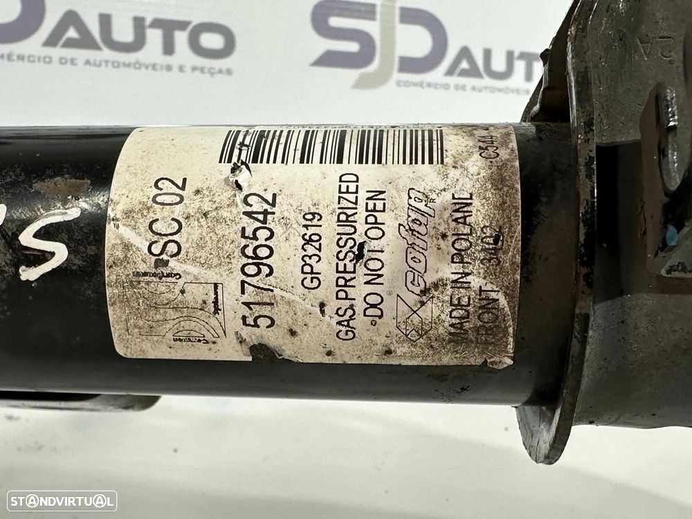 Amortecedor Direito / Esquerdo - Fiat Grand Punto - 9