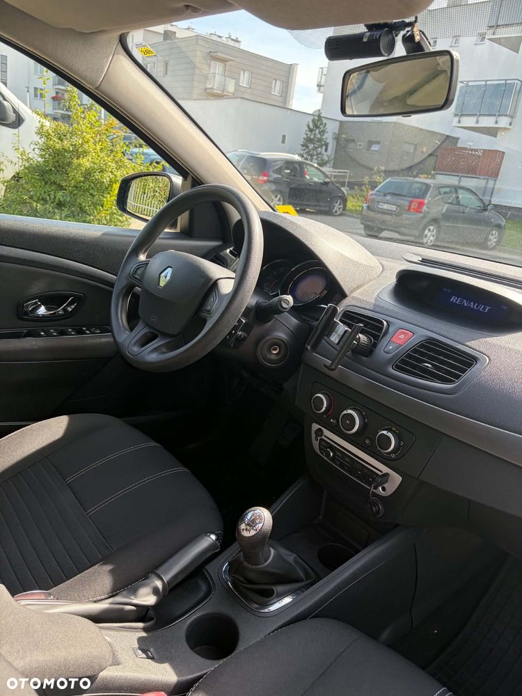 Renault Fluence 1.6 16V Life - 9
