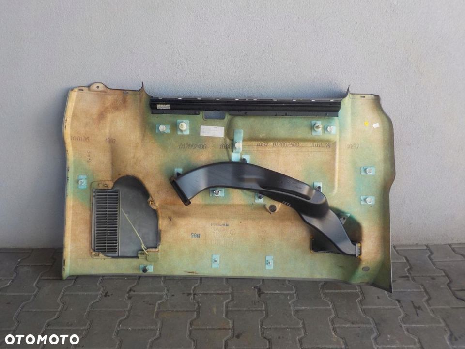 VW T5 CRAVELLE BOCZEK TAPICERKA PRAWY TYŁ - 4