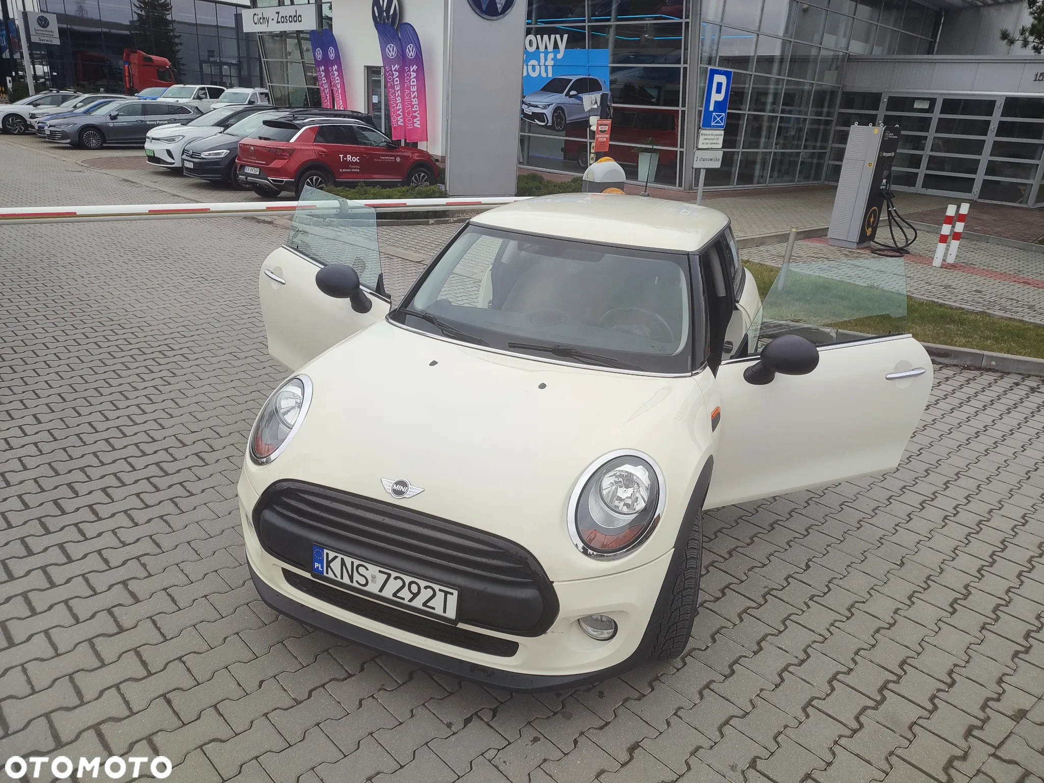 MINI ONE First - 11
