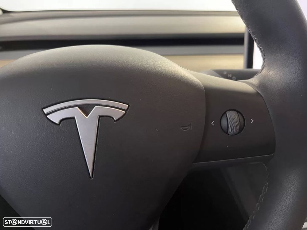 Tesla Model Y Tração Traseira - 22