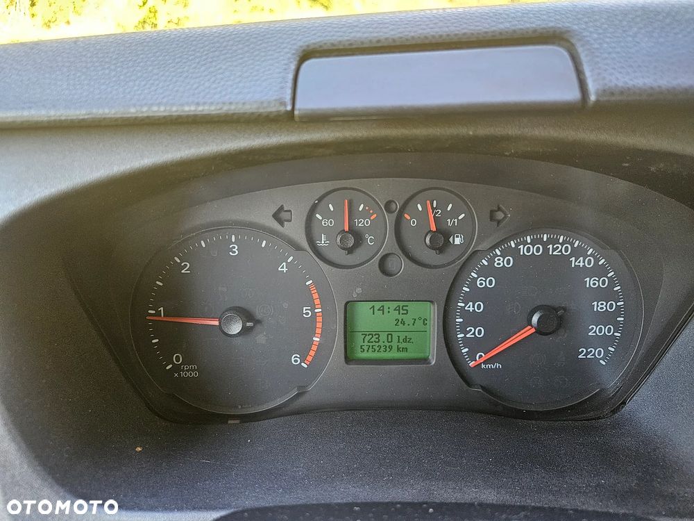 Ford Transit 350L - 5