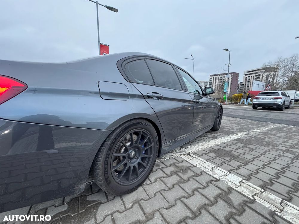 BMW Seria 3 328i xDrive Aut. - 8