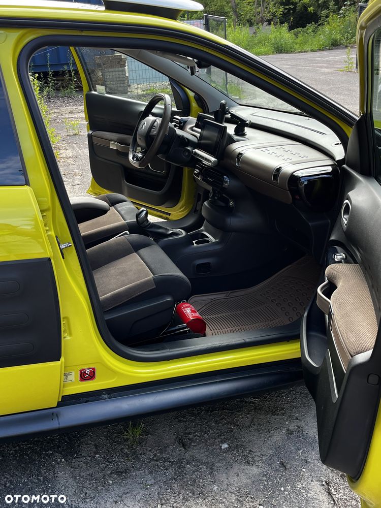 Citroën C4 Cactus 1.2 PureTech Shine Edition S&S - 27