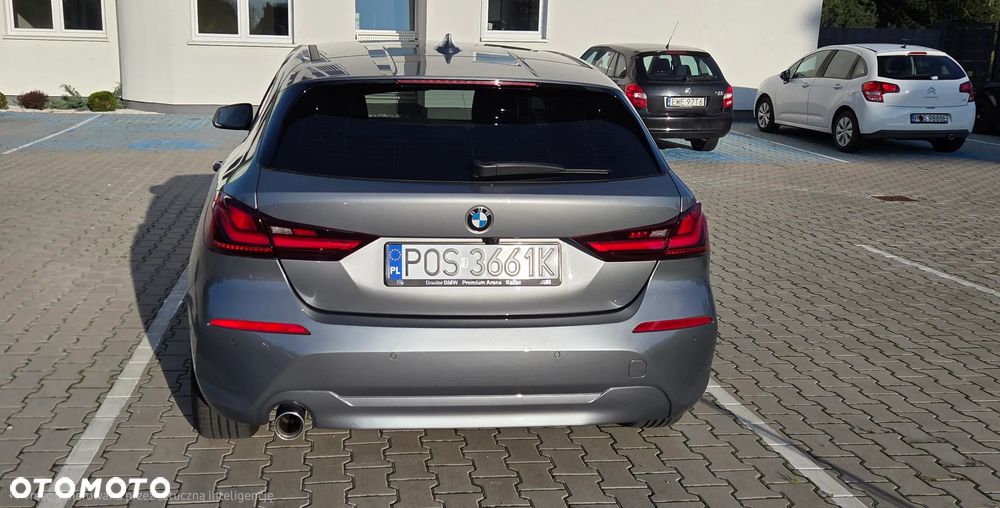 BMW Seria 1 118I 2024 photo 5