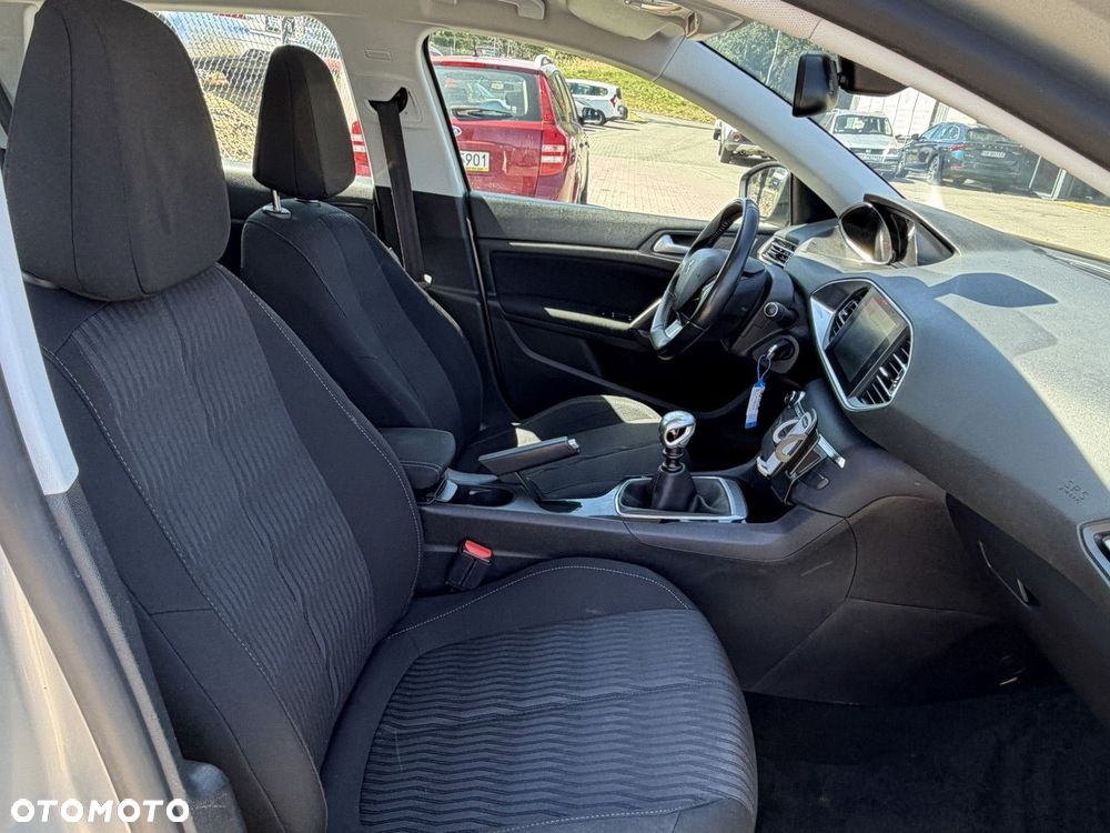 Peugeot 308 1.6 e-HDi Active S&S - 27
