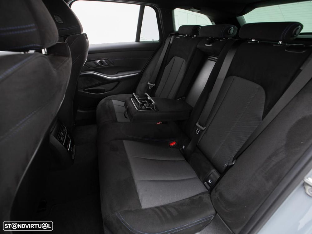 BMW 330 i xDrive Aut. - 12