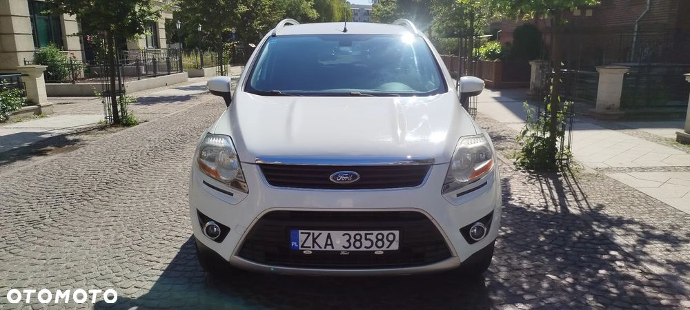 Ford Kuga - 2