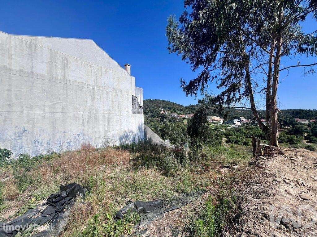 Terreno em Fânzeres e São Pedro da Cova de 294,00 m2 - Grande imagem: 2/9