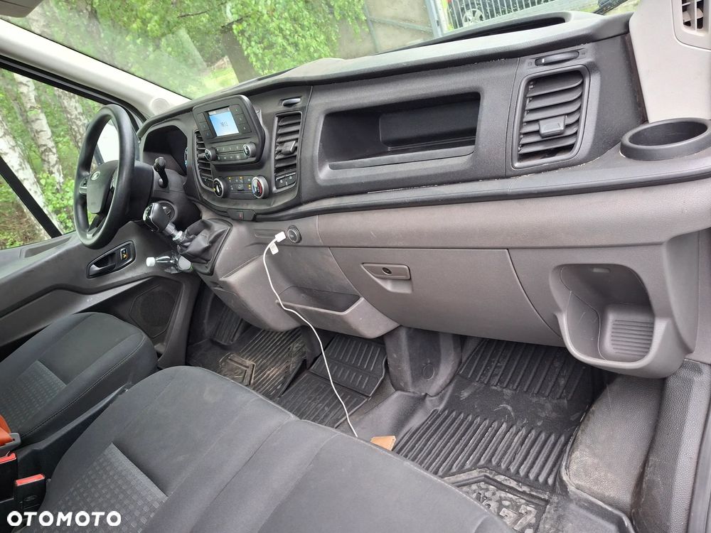 Ford Transit - 11