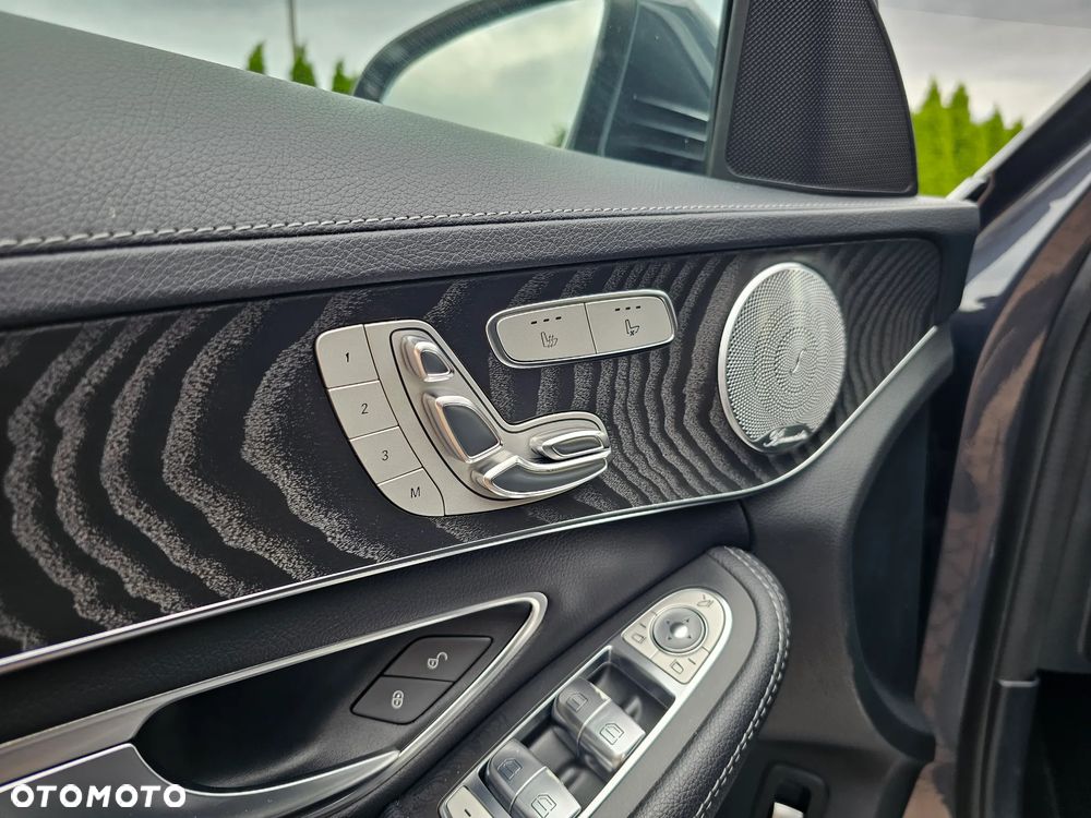 Mercedes-Benz Klasa C 400 4Matic 7G-TRONIC AMG Line - 7