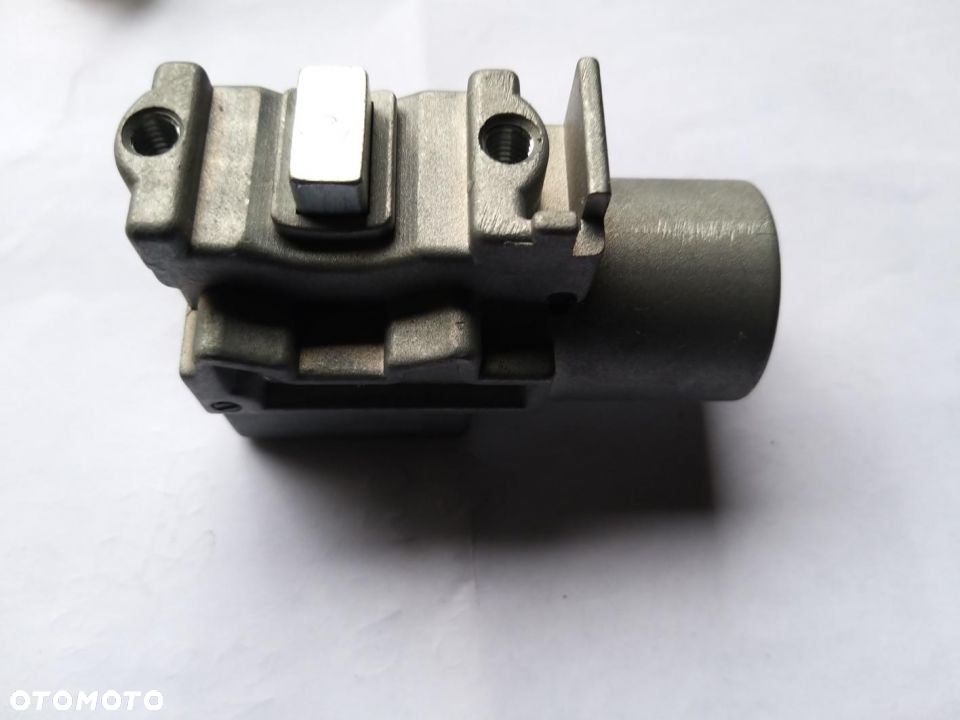 STACYJKA OBUDOWA Cylinder  STACYJKI OPEL CALIBRA A Omega A  VECTRA AOE 0914484 - 2