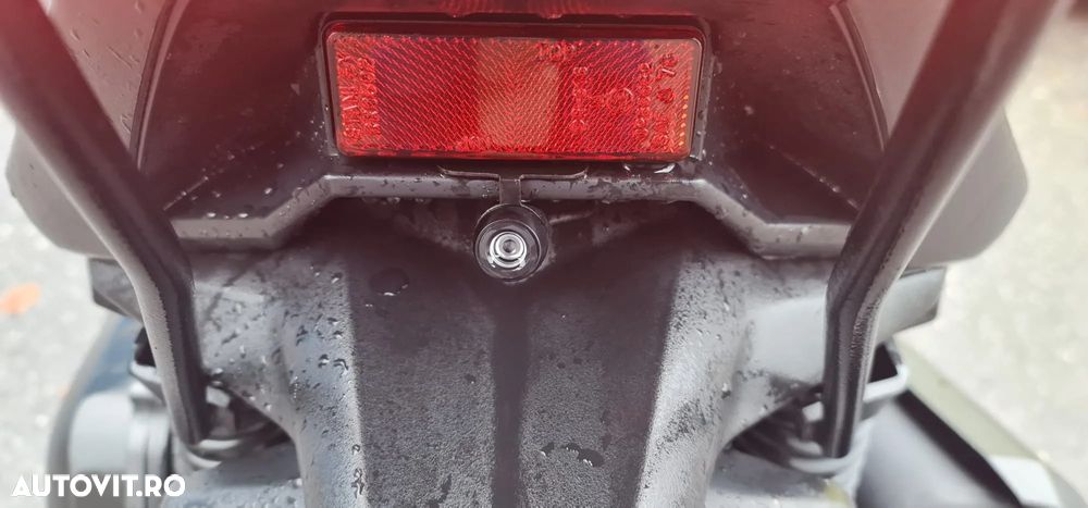 Yamaha XMAX 300 Tech MAX - 6