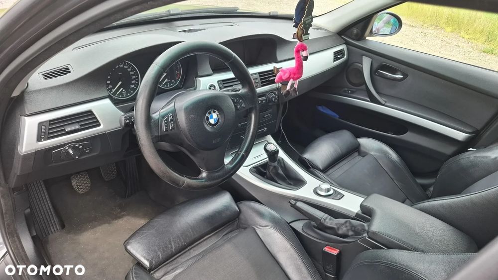 BMW Seria 3 320d - 14
