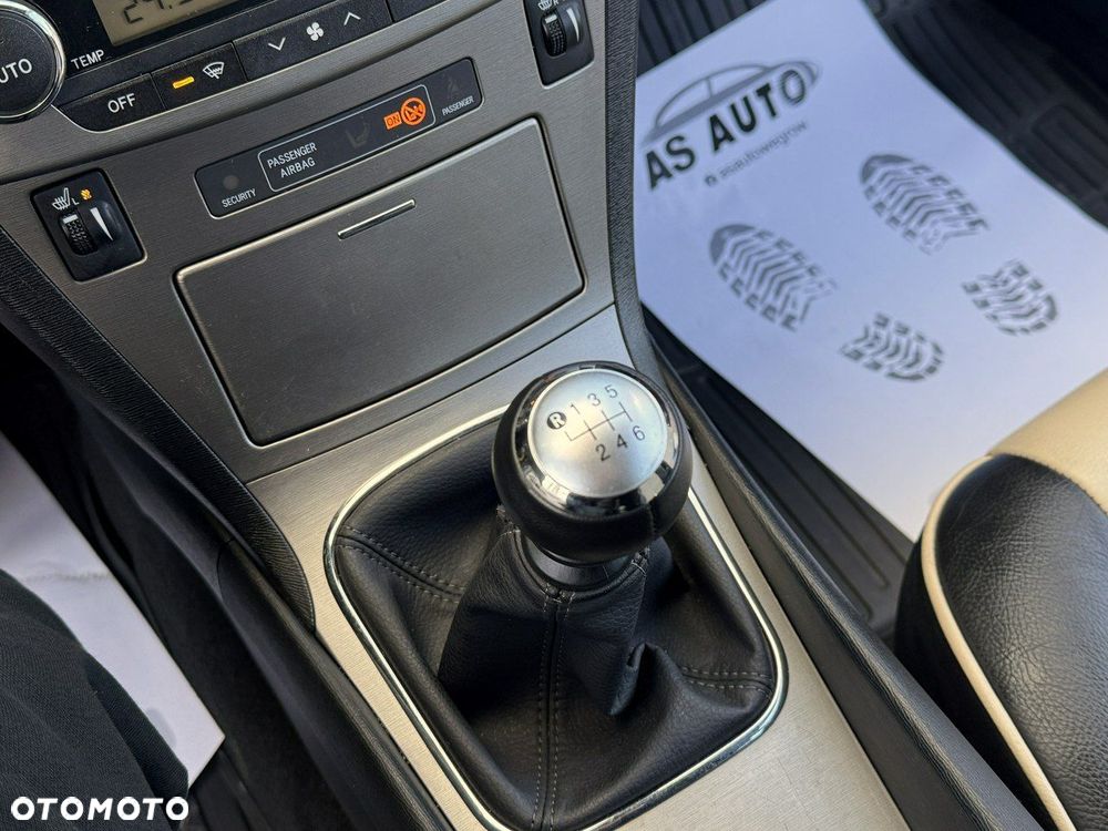 Toyota Avensis 1.8 Prestige - 12