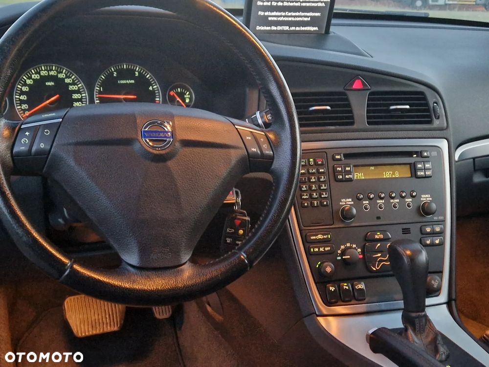 Volvo V70 2.4 D DPF Edition Comfort - 23