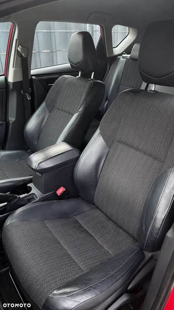 Toyota Auris 1.6 Prestige MM - 11