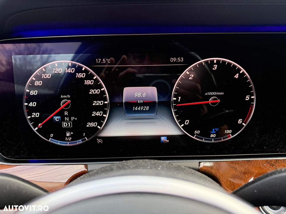 Mercedes-Benz E 220 d 9G-TRONIC Avantgarde - 9