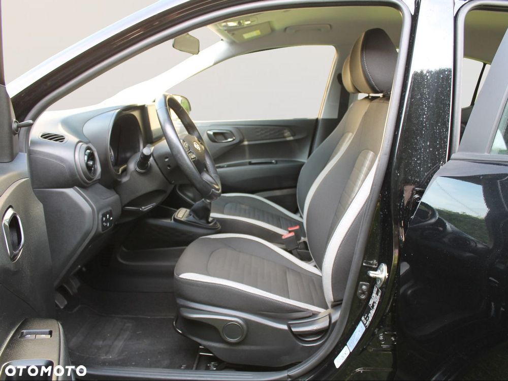 Hyundai i10 1.0 YES!+ - 12