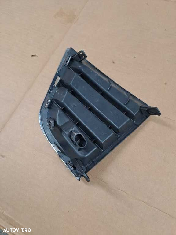 Grila dreapta bara fata Toyota Corolla E18 an 2013-2018 originala - 2